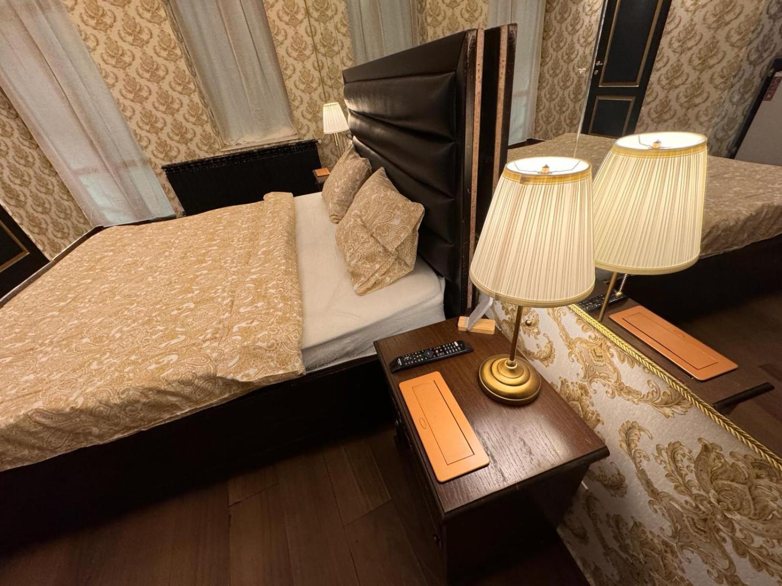 The King Suite With Balcony View Piata Romana Букурещ Екстериор снимка
